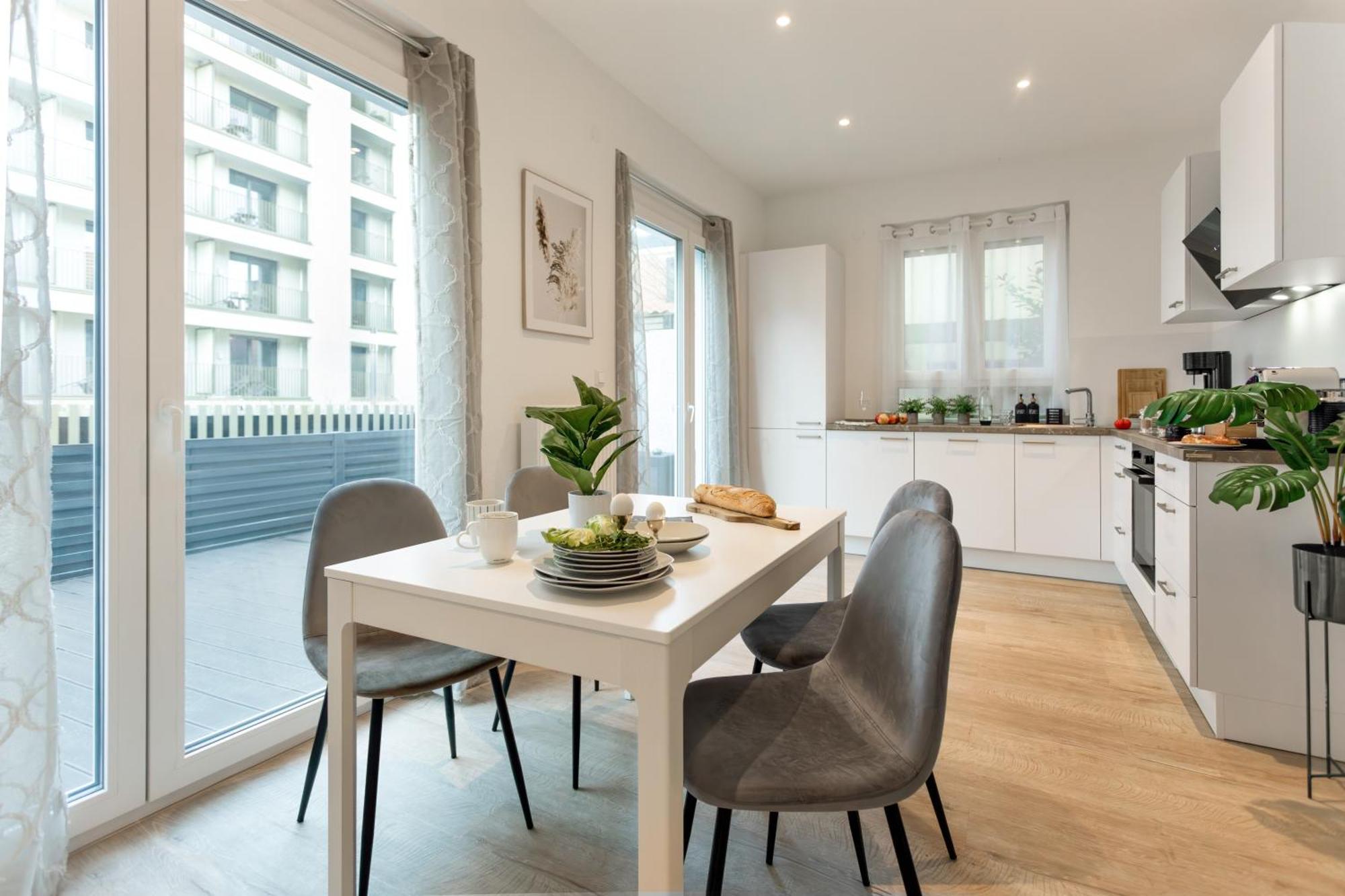 Апартаменты Rosenberg-suites - Zentral, Stellplatz, Grosse Terasse, Business & Privat *